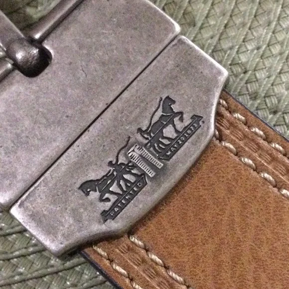 Levi’s reversible belt - Picture 3 of 7